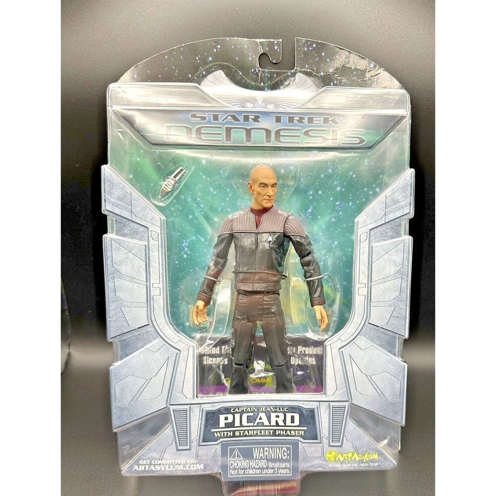 Star Trek Nemesis Picard Action Figure  Art Asylum New in box  2002